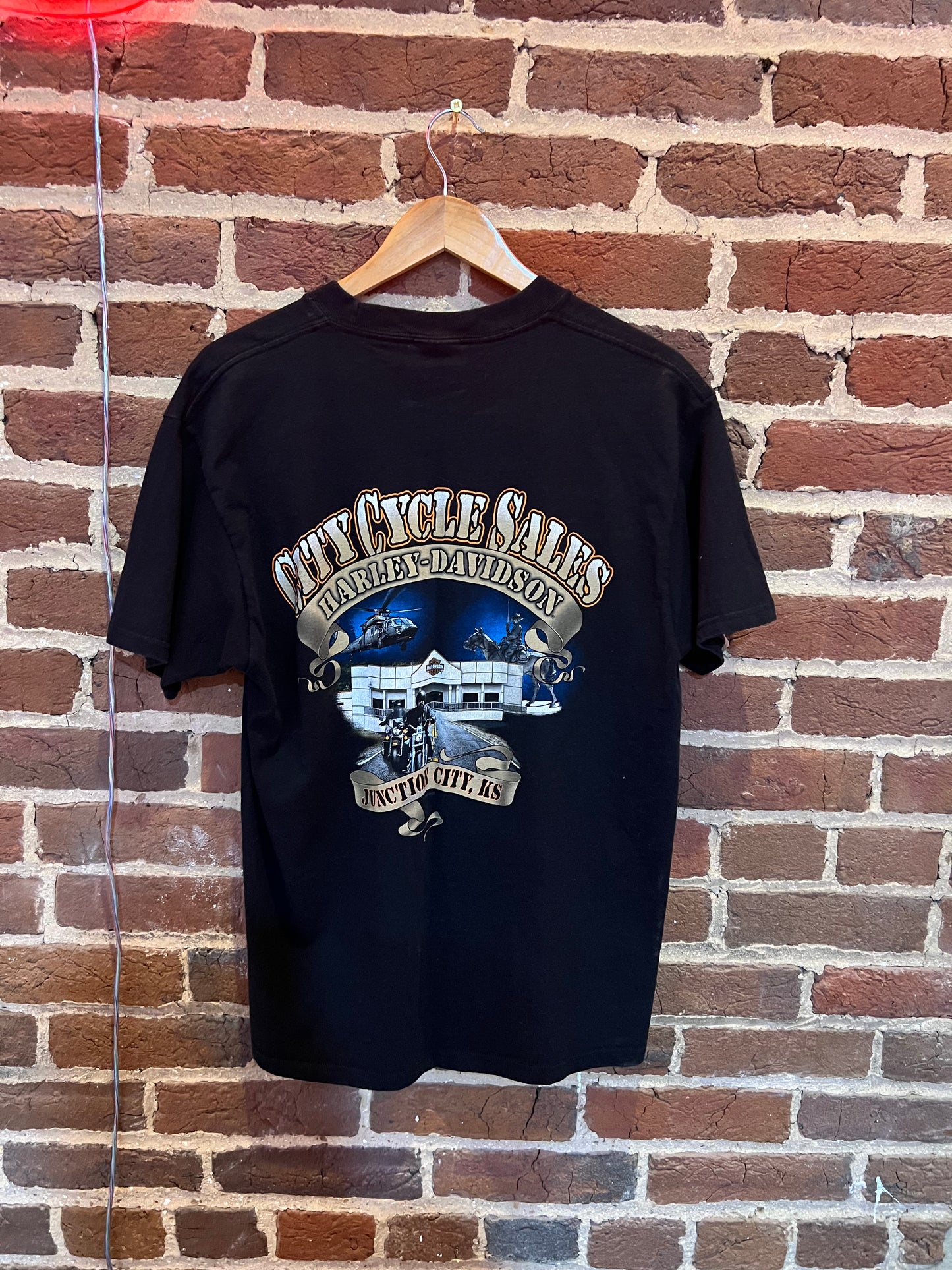 L Vintage Harley Davidson Junction City