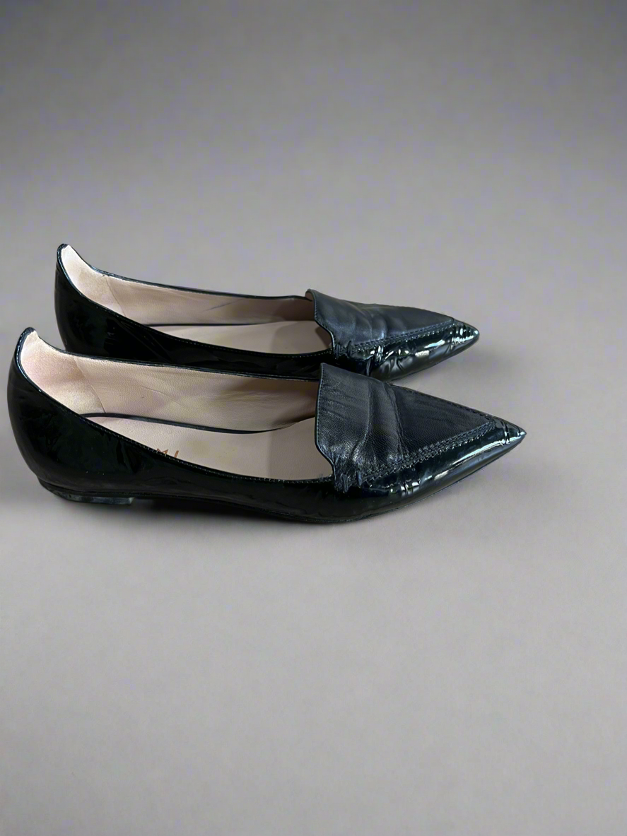 M. Gemi Pointed Flat Loafers